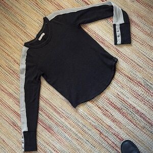 LIKE NEW WE THE FREE ”Tasha” colorblock thermal